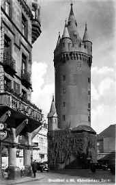 eschenheimer_turm_1942.jpg (26481 Byte)