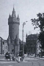 eschenheimer_turm_um_1885.jpg (32049 Byte)